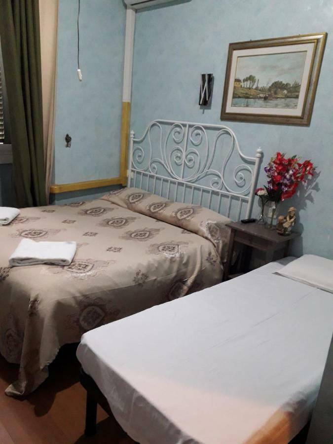 Botel Inn Рим Екстериор снимка